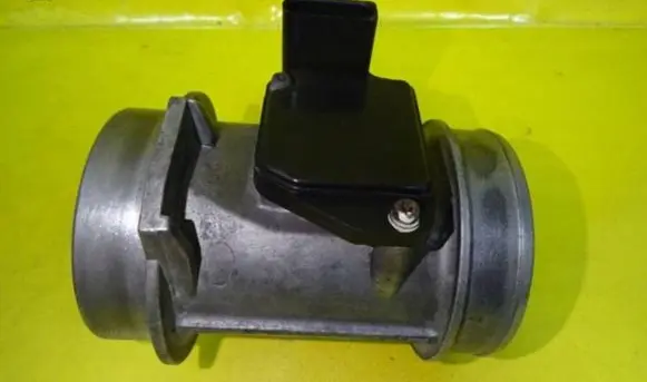 Audi A4 S4 B6 8E 8H Mass air flow meter AFH70-25C 059906461D