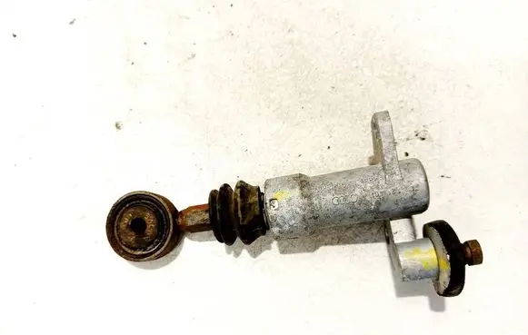 Volkswagen PASSAT B5 Master brake cylinder 8d1721401
