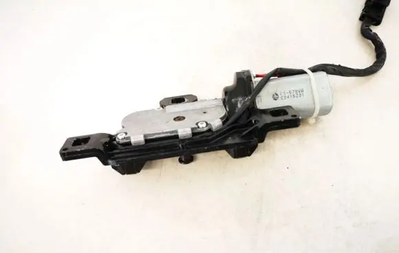BMW 5 E60 E61 Tailgate/trunk/boot lock/catch/latch 489051060 US7129931