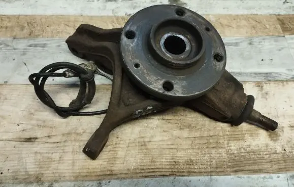 Peugeot 307 Front wheel hub
