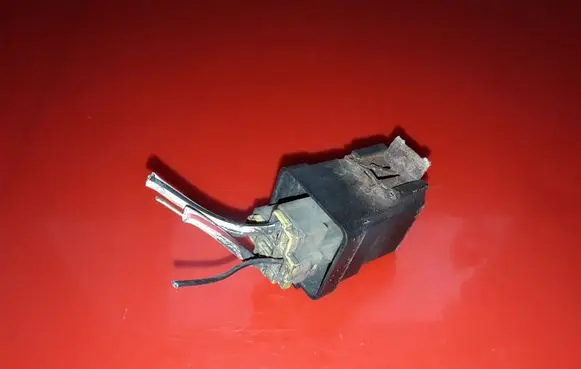 Mitsubishi Pajero Other relay MR500531 G8JN1C6TF