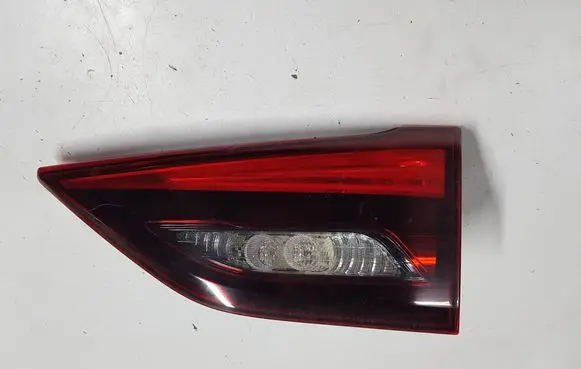 Toyota Avensis T270 Rear/tail lights 