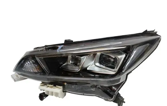 Nissan Leaf II (ZE1) Headlight/headlamp 260605SH5A A1S0620000
