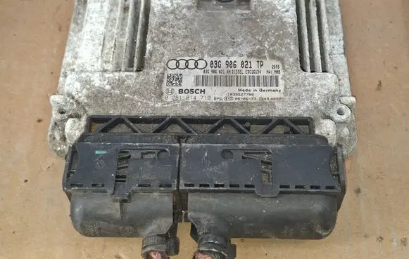 Skoda Octavia Mk2 (1Z) Engine control unit/module 03G906021TP 03G906021AN 0281014719