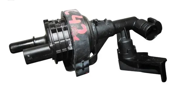 Mercedes-Benz C W206 Breather valve A001470119 A1390103504