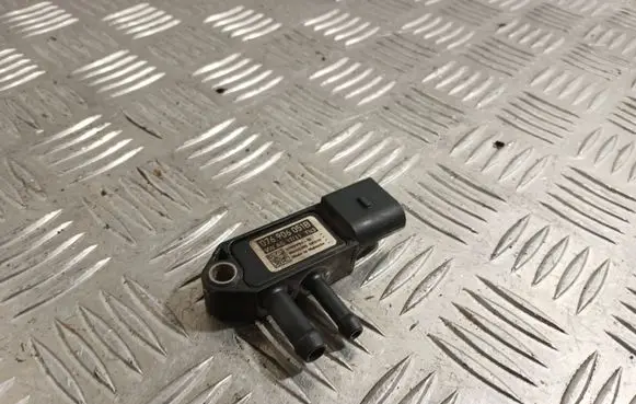 Volkswagen PASSAT B7 Exhaust gas pressure sensor 076906051B
