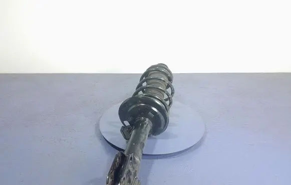 Toyota Yaris Front shock absorber/damper
