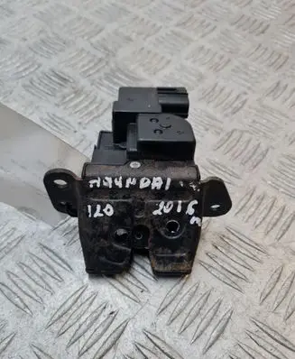 Hyundai i20 (PB PBT) Loading door lock 