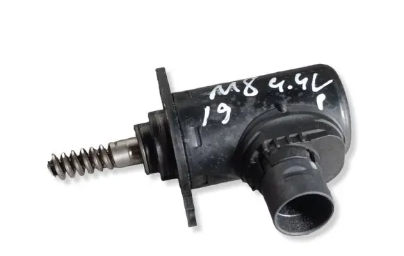 BMW M8 F91 F92 G14 G15 Valve oil control 7631574