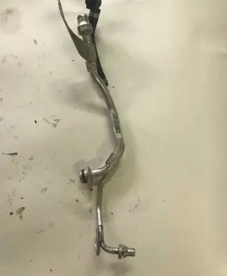 BMW 2 F46 Engine coolant pipe/hose 858483407
