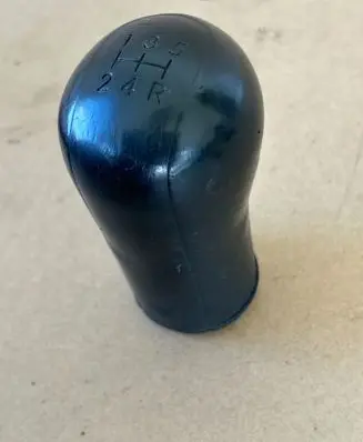 Toyota Avensis T250 Gear shifter/selector 