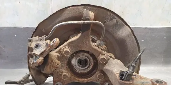Toyota Auris E180 Front wheel hub