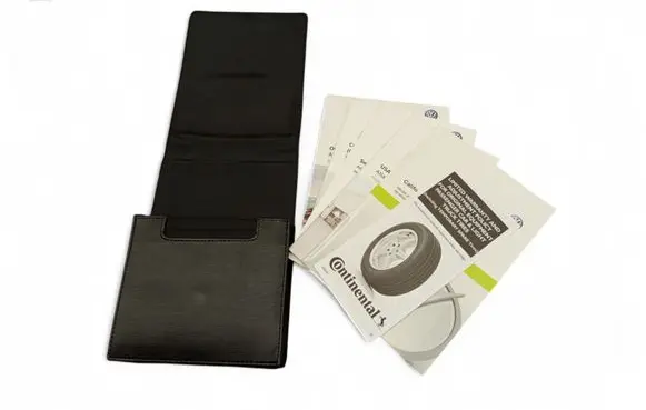 Volkswagen Atlas Owners service history hand book 