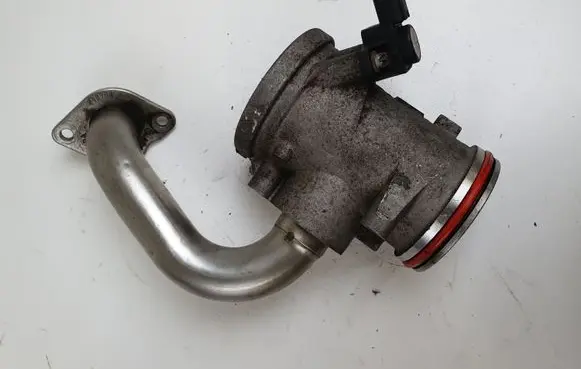 Mercedes-Benz C W204 EGR valve A6460900754 A0061531528 0261230144