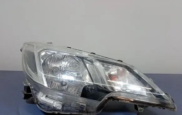 Mitsubishi Space Star Headlight/headlamp 8301D446