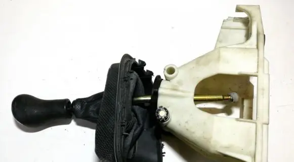Mitsubishi Space Star Gear shifter/selector mr953941 18060223