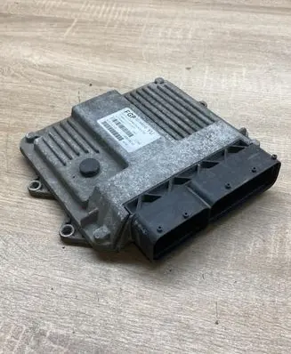Opel Corsa C Engine control unit/module ECU 55194018