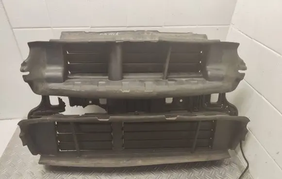Ford Focus Intercooler air guide/duct channel F1EB8475A