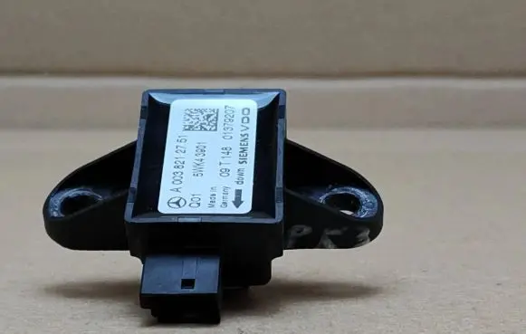 Mercedes-Benz ML W164 Airbag deployment crash/impact sensor A0038212751