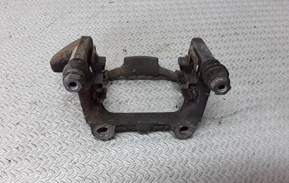 Volkswagen Jetta V Brake caliper pad carrier rear 