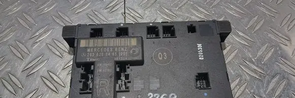 Mercedes-Benz C W203 Door control unit/module 2038201485 351324