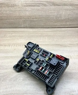 BMW 3 F30 F35 F31 Fuse module 62581231 6931687
