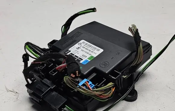 Mercedes-Benz A W169 Door control unit/module A1699000400 1001703800 38084507120405
