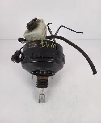 BMW 1 E82 E88 Brake booster 6785647