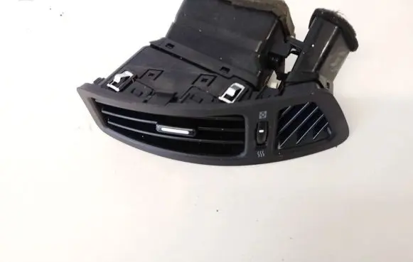 KIA Ceed Dash center air vent grill 974901h000 97490-1h000