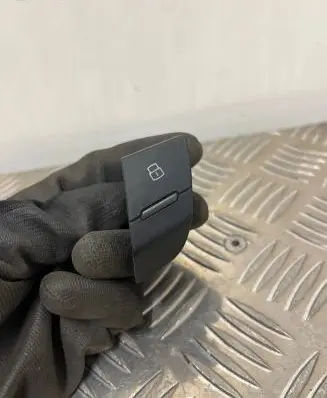 Audi Q7 4L Central locking switch button 4L0962107B