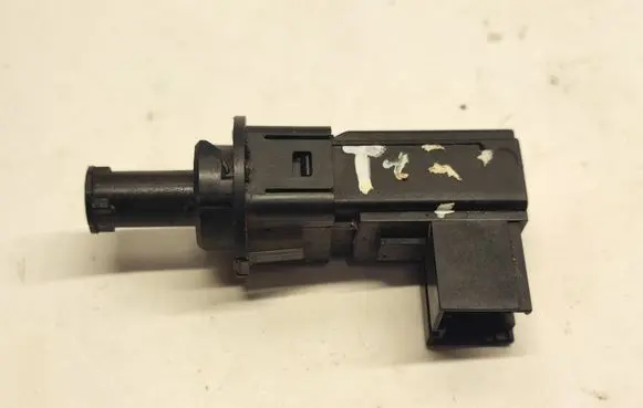 Dodge Durango III Brake pedal sensor switch 68078700AD