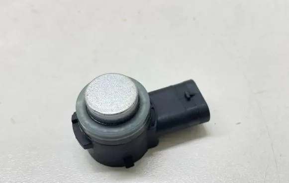 Volkswagen PASSAT B8 Parking PDC sensor 5Q0919275B