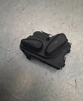 Mercedes-Benz E W211 Seat control switch 2108213851 03463815