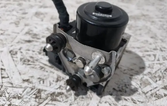 Porsche Cayenne (92A) ABS Pump 7P0907379 10092903623 10062530161