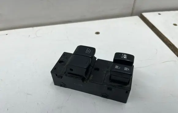 Nissan Micra Electric window control switch PA6GF30 254011HB0C