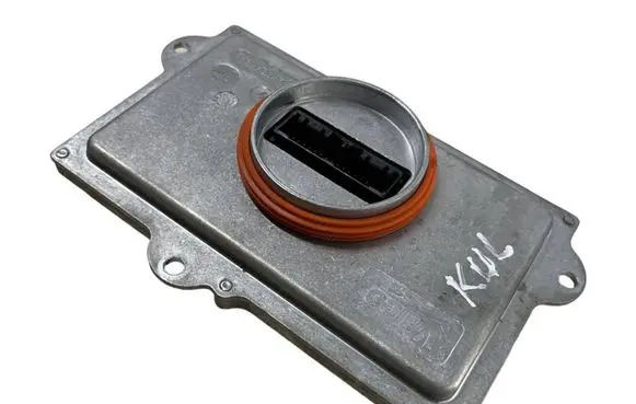 Peugeot 5008 II Xenon control unit/module 90089469