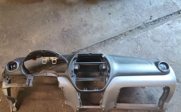 Toyota RAV 4 (XA20) Dashboard