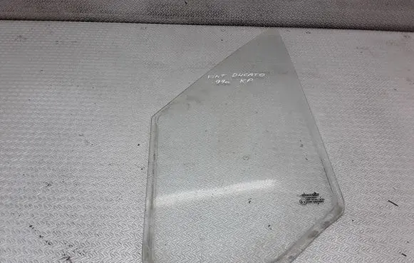 Fiat Ducato Front vent window/glass (coupe) 