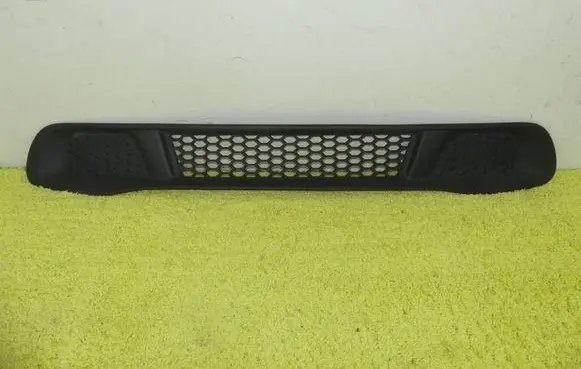 Front bumper lower grill