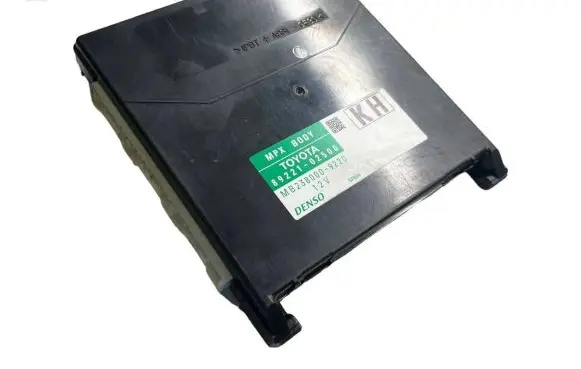 Toyota Auris E180 Other control units/modules 8922102500 MB2380009220