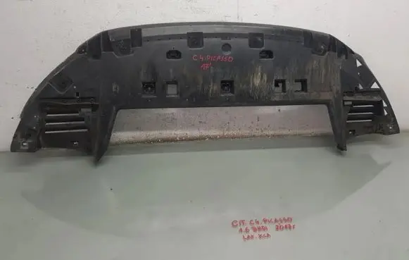 Citroen C4 II Picasso Front bumper skid plate/under tray 9675972180