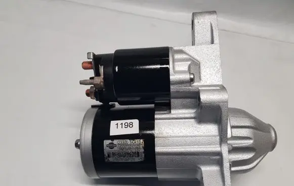 Nissan Juke I F15 Starter motor M000T32173ZE 233001KA1B