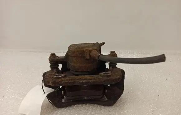 Mercedes-Benz C W203 Front brake caliper