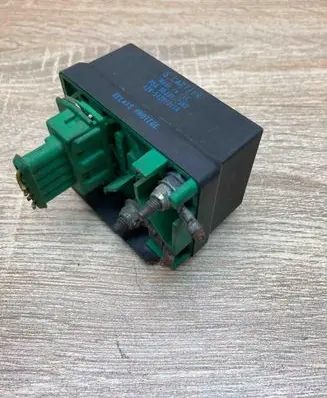 Peugeot 206 Glow plug pre-heat relay 9639912580 51299011A