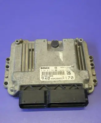 Alfa Romeo Giulietta Engine control unit/module 0281017784 51901465