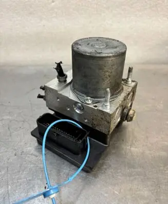 Citroen C4 II Master brake cylinder DOPEUGEOTCITROEN 9677024980