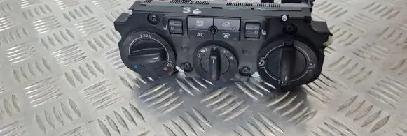 Volkswagen PASSAT B6 Climate control unit 3C1820045A 5HB00932801