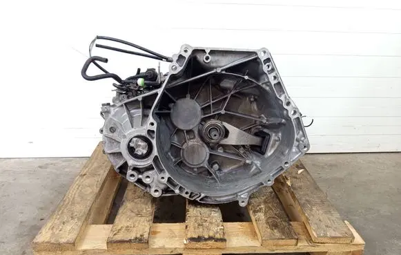 Mazda 6 Manual 6 speed gearbox D6050