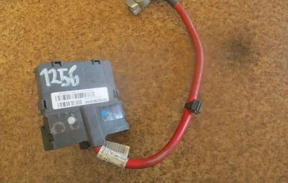 Mini One - Cooper Coupe R56 Positive cable (battery) 9136725