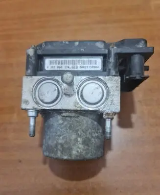 Renault Modus ABS Pump 58623C0504 0265800329